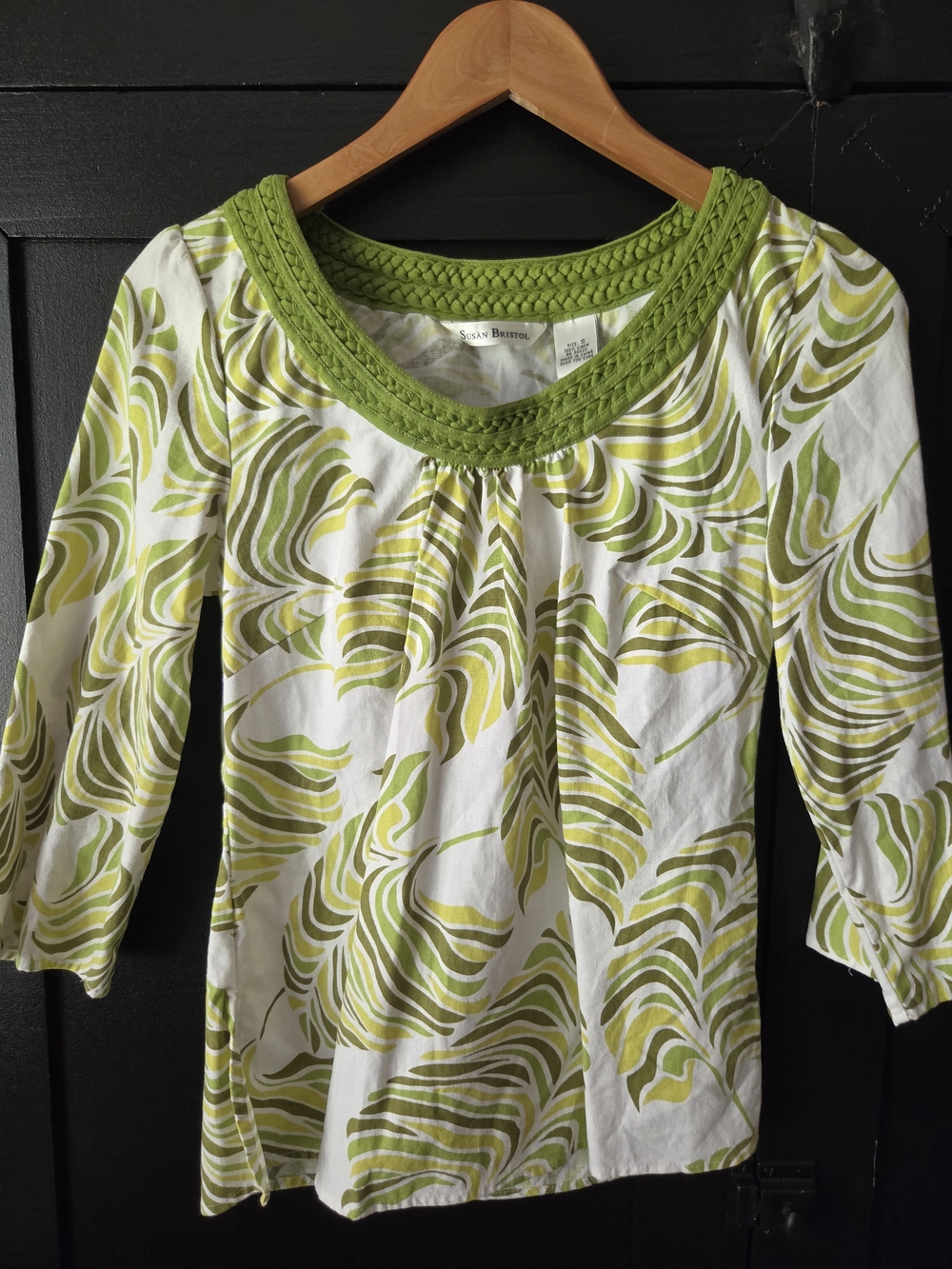 Susan Bristol White and Green Braided Scoop Neck Blouse ~ Size Small